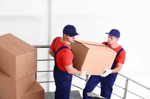 Removal van service for Hoxton homes and flats